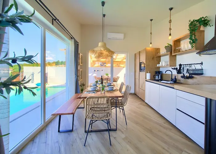 Bella Vista *