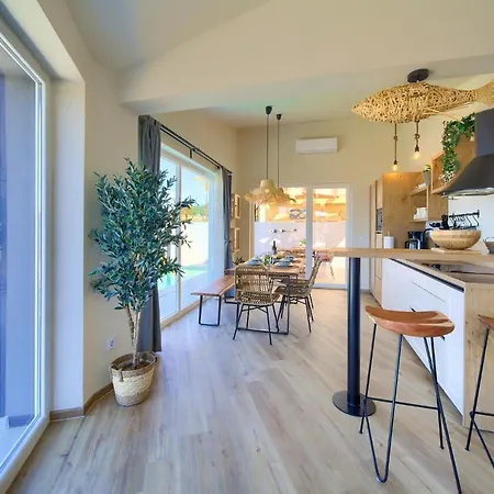 Bella Vista Vila Vrbnik (Primorje-Gorski Kotar)